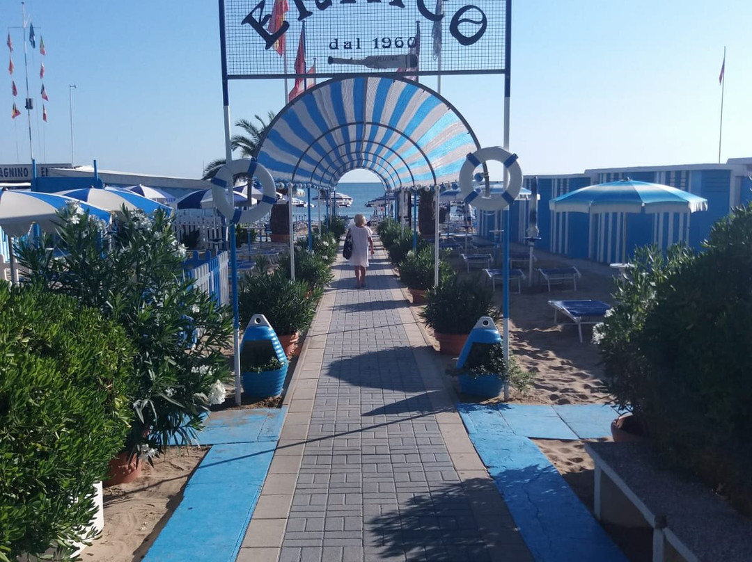 可利佩酒店主图