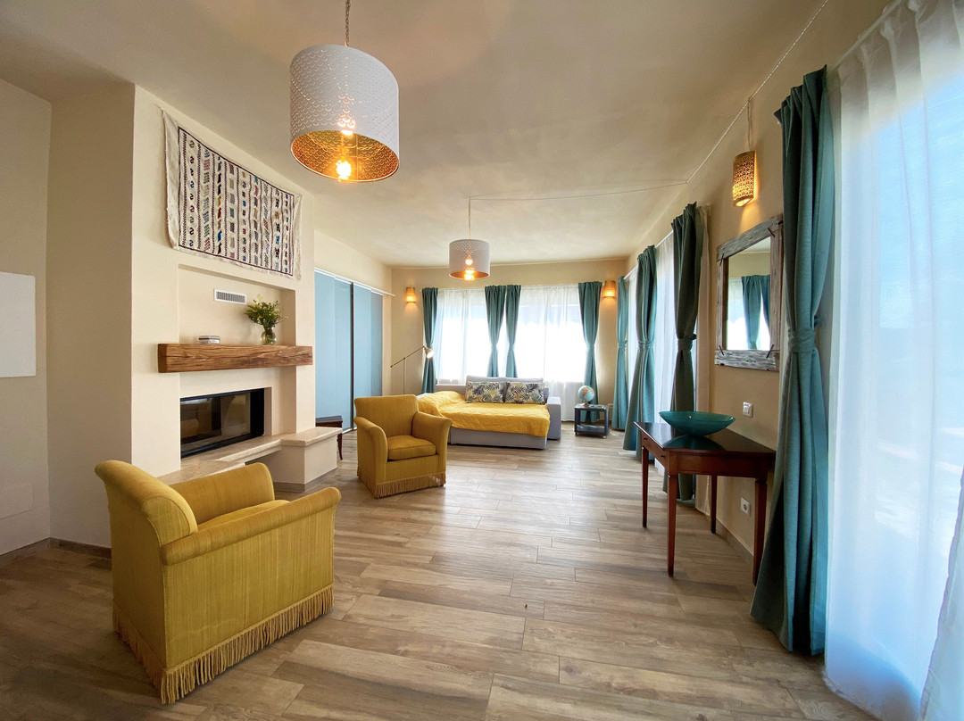 Almaviva Holidays