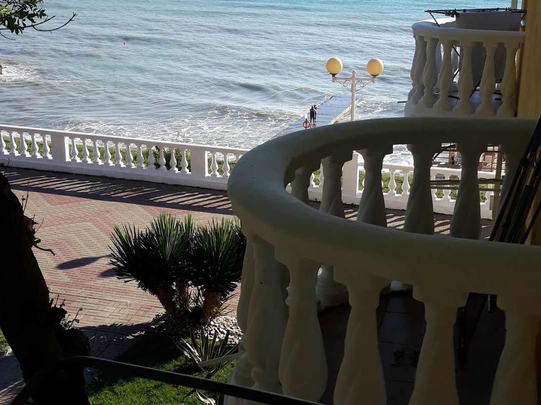 Lazurnij Hotel