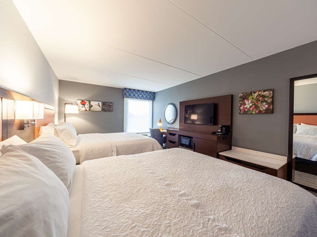 Hampton Inn Winchester North / Conference Center主图