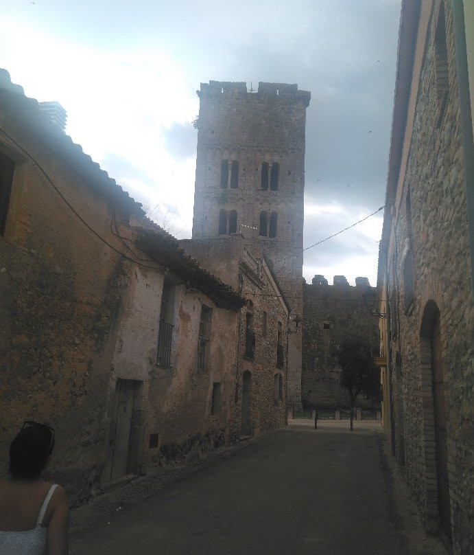 Església de Sant Miquel de Fluvià景点图片