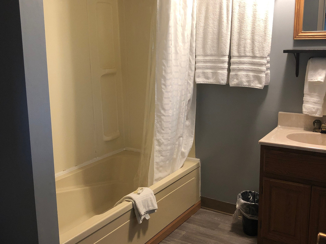 Hilltop Lodge And Cabins by Venserra主图