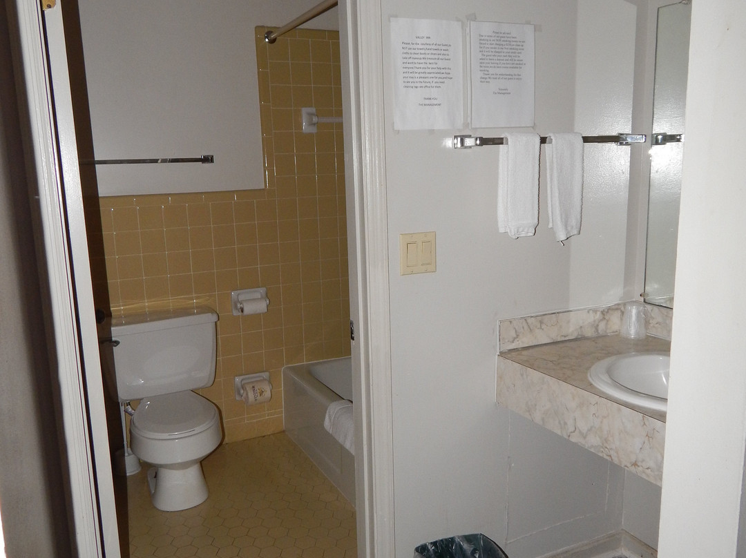 Valley Inn & RV Park主图