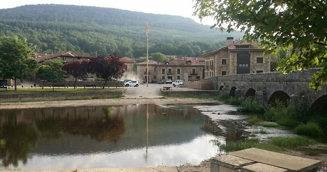 Puente De Los Carreteros-Salduero必去景点