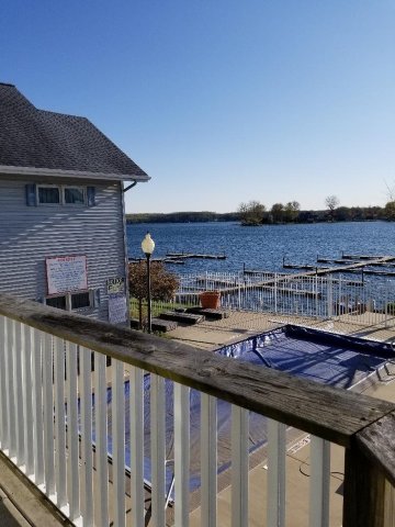 蓝鹭旅馆-portrait