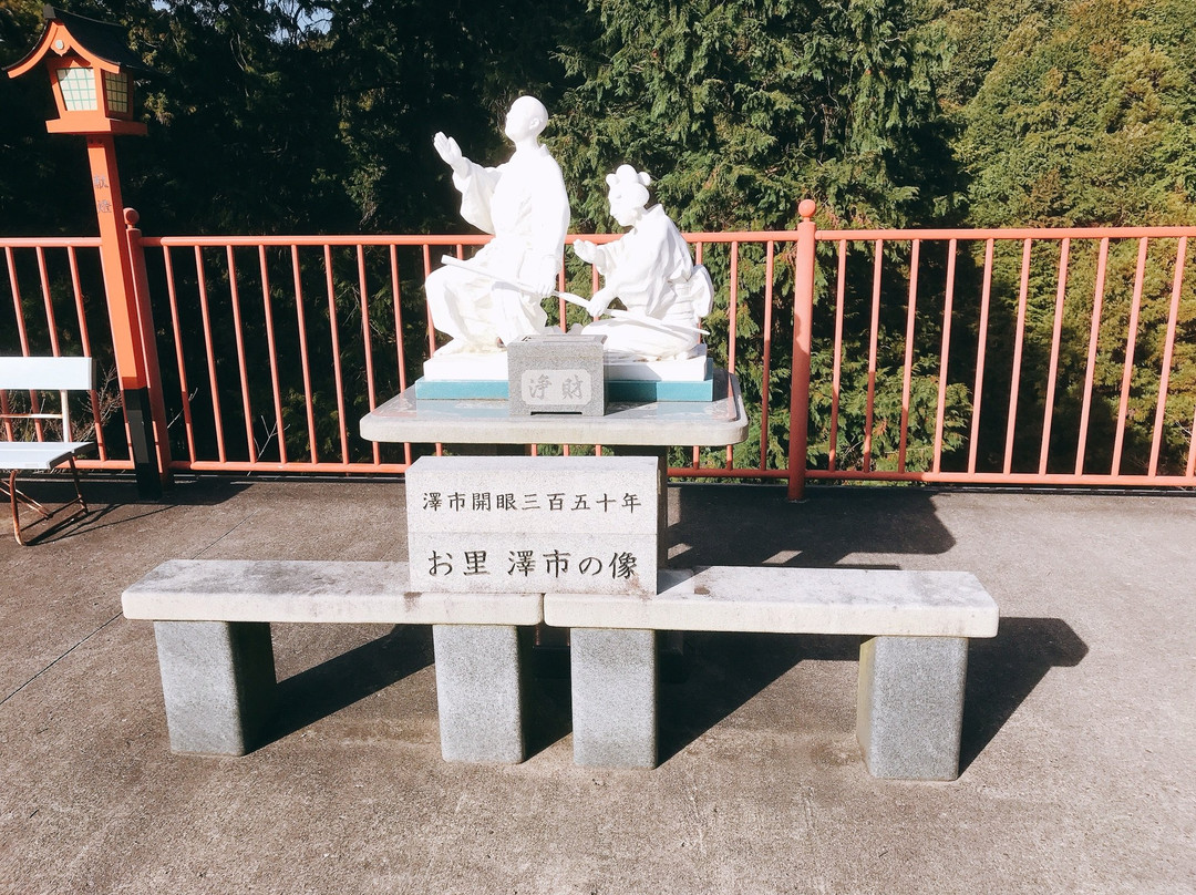 Tsubosaka Temple Osato Sawaichi Statue景点图片