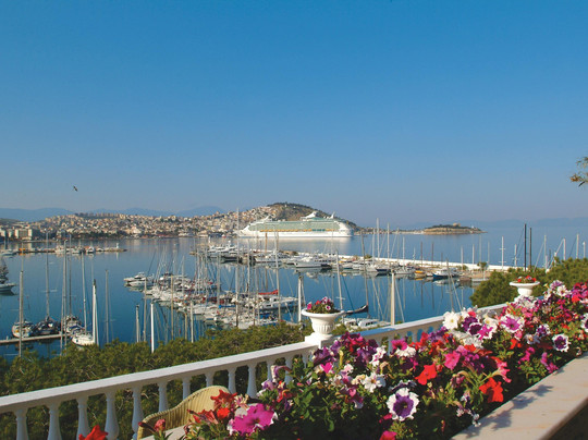 Peninsula Tours-库萨达斯必去景点