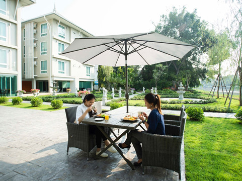 Nantra Chiangmai Riverfront Hotel主图