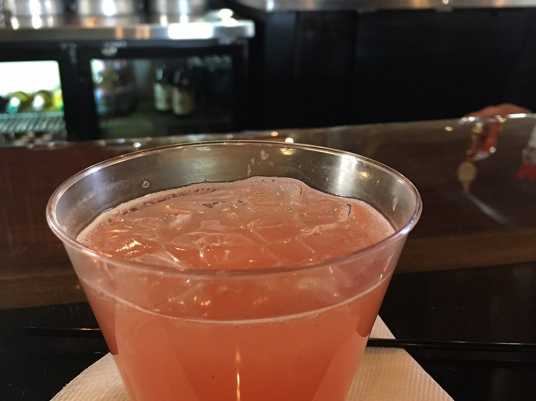Lake House Distilling Co.景点图片