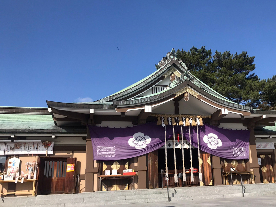 Kameyama Hachimangu Shrine-下关市必去景点