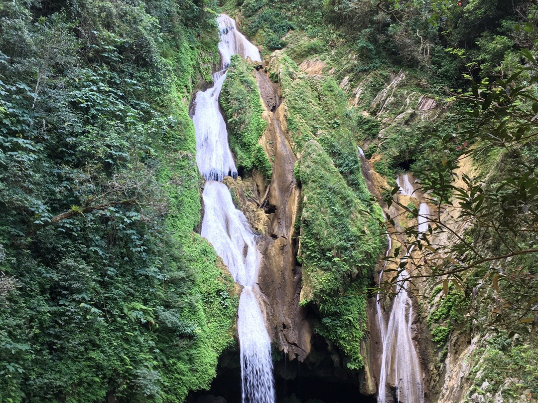 Vegas Grande Waterfall景点图片