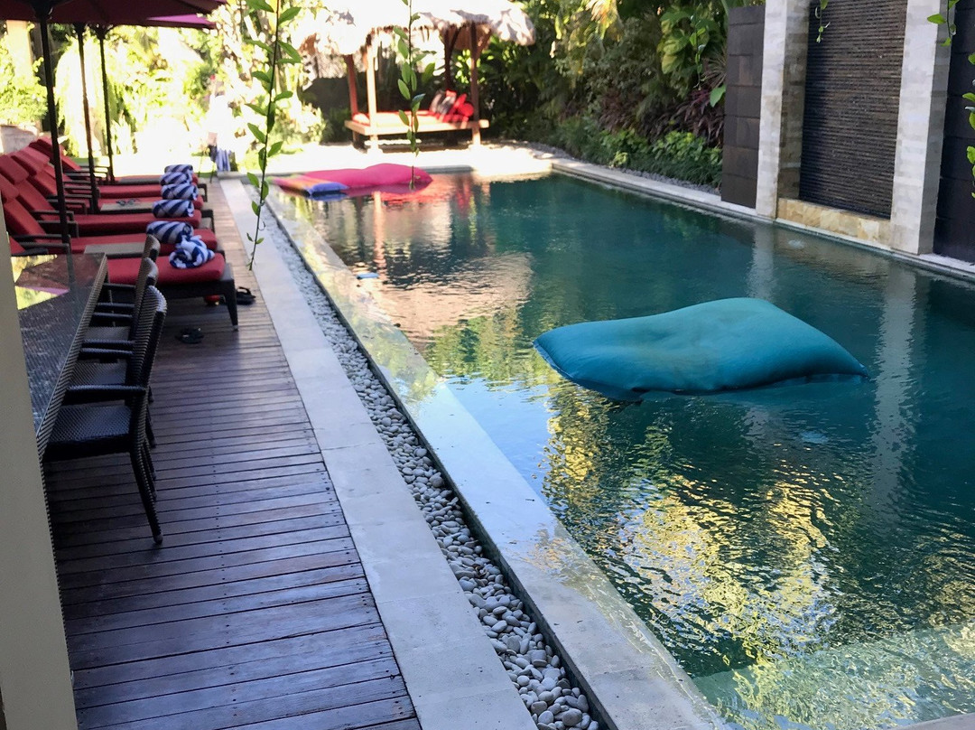 水明漾住宿酒店主图