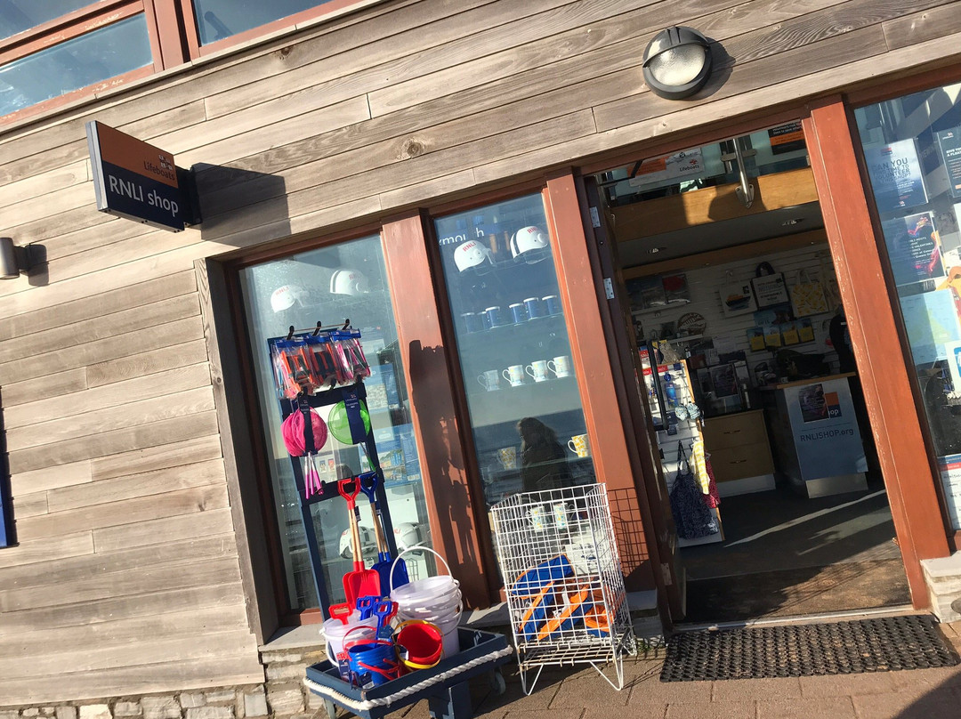 Exmouth Lifeboat Station-埃克斯茅斯必去景点