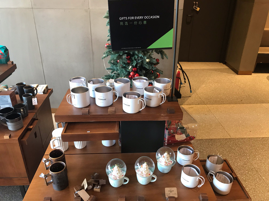 金鹰国际购物中心(汉中路)-南京市必去景点