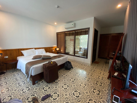 乡村小屋酒店主图