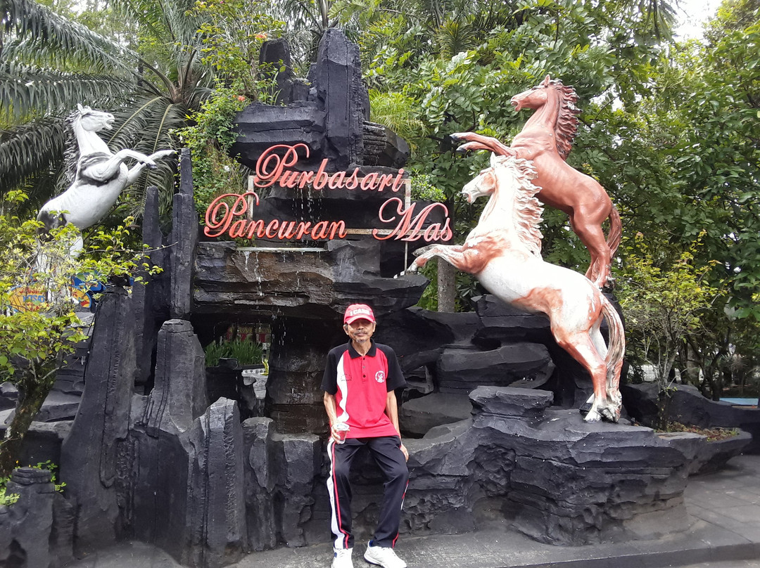 Taman Akuarium Besar Purbasari-普禾加多必去景点