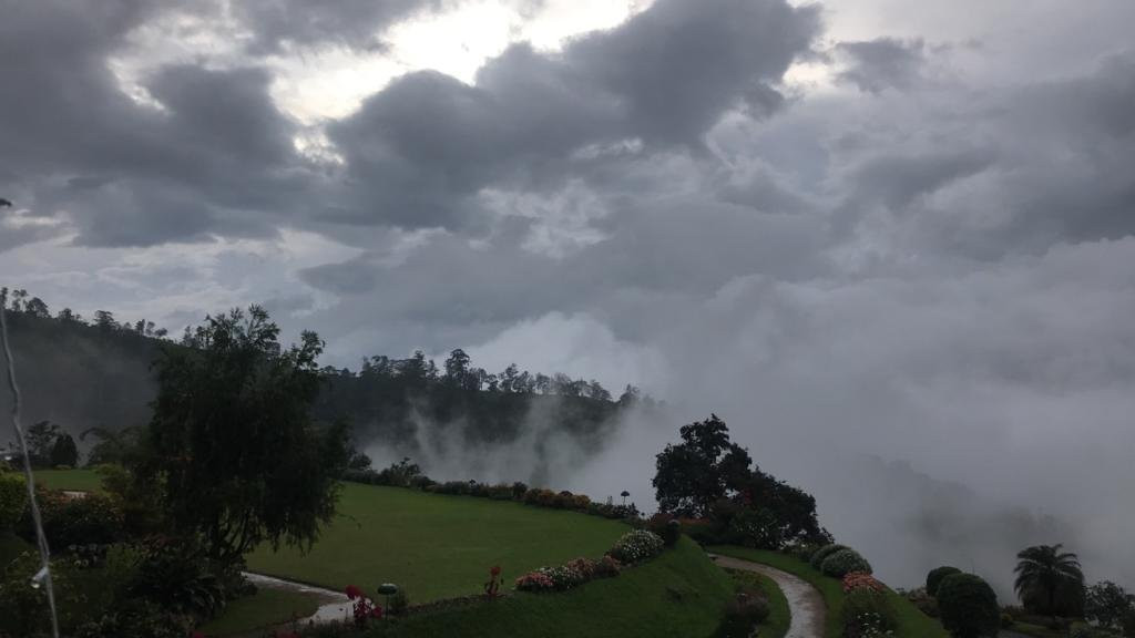 Hunas Falls Hotel主图