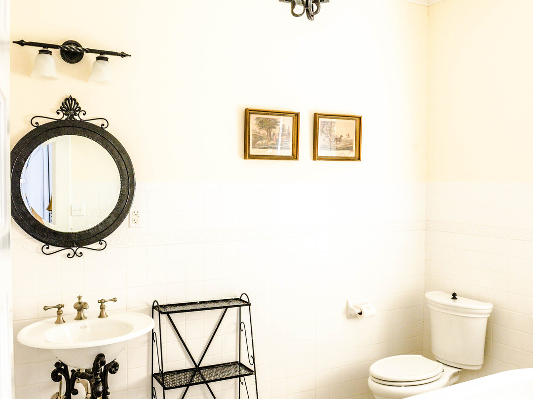 Clarksdale White House主图