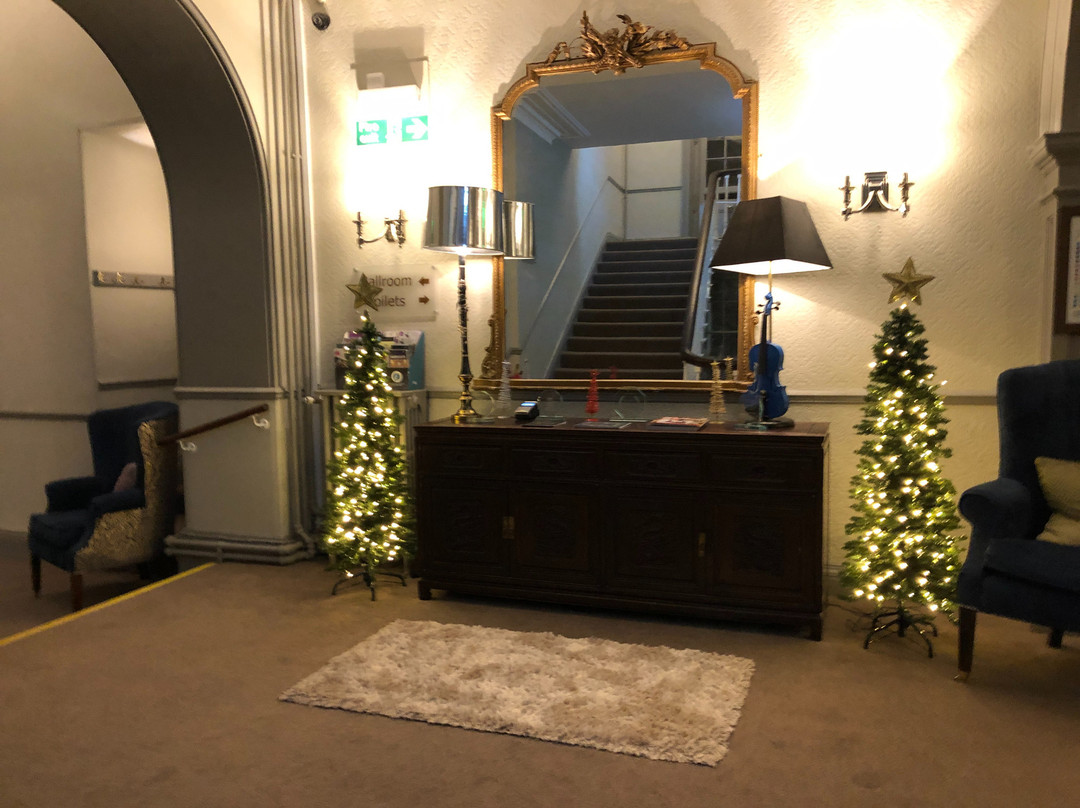 列王之首酒店主图