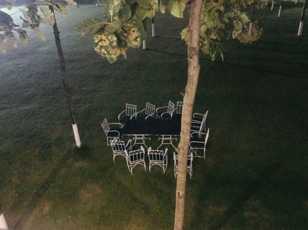 The Elegance by AKJ Resort主图