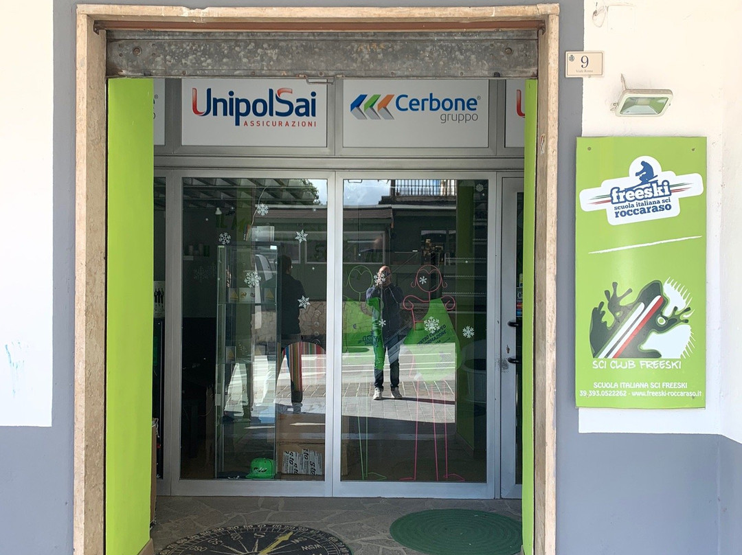 Scuola Sci Freeski-罗卡拉索必去景点