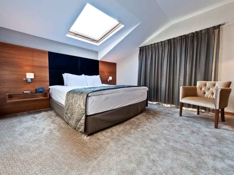 Riva Resatbey Luxry Hotel主图