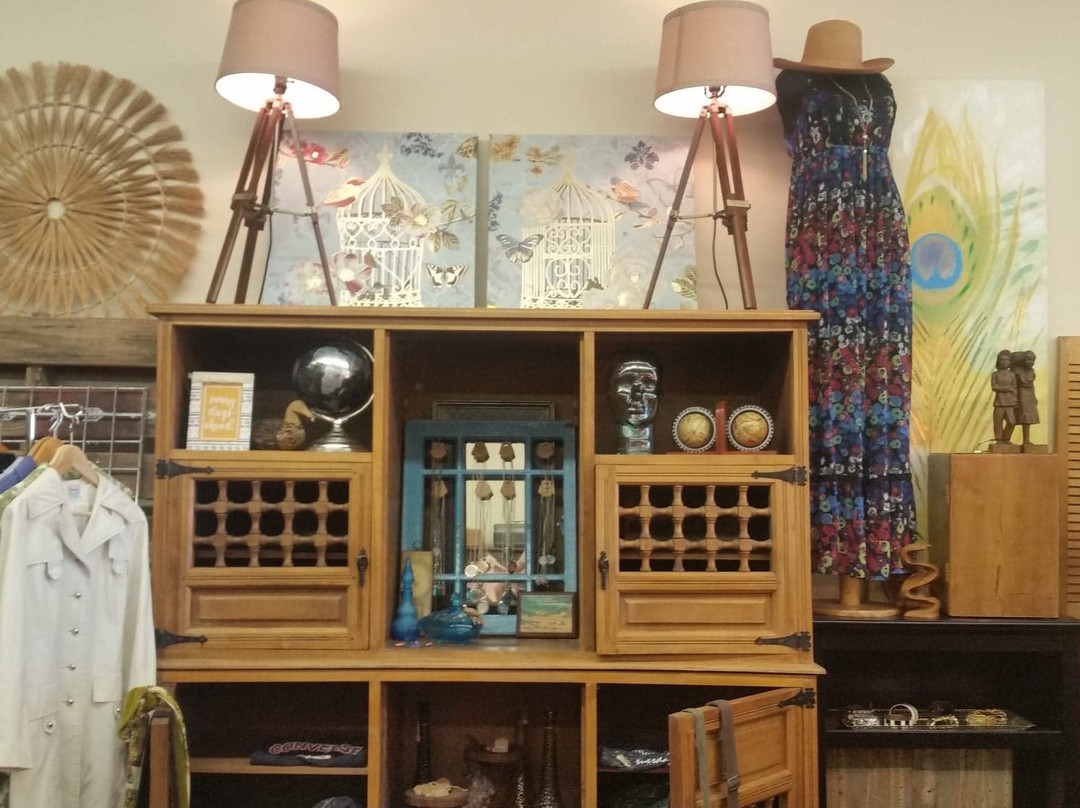 What the Quirk, Vintage Emporium-Stayton必去景点