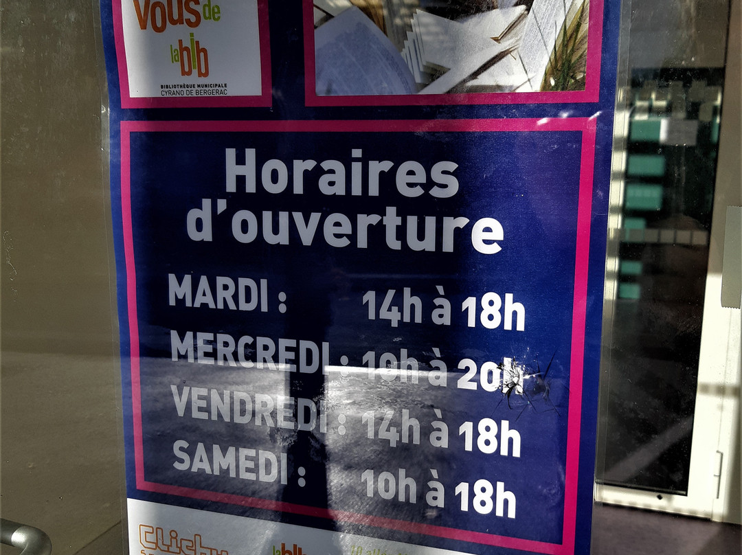 Bibliothèque Cyrano de Bergerac-Clichy-Sous-Bois必去景点