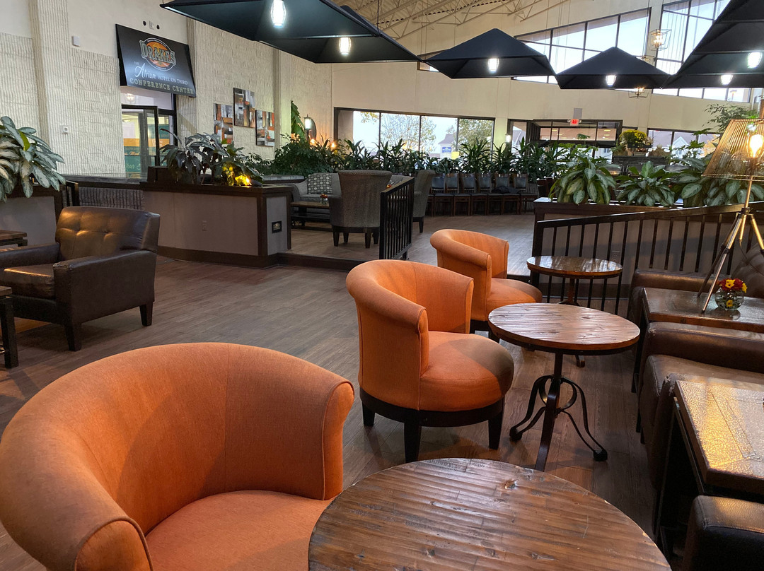 The Atrium Hotel on Third主图