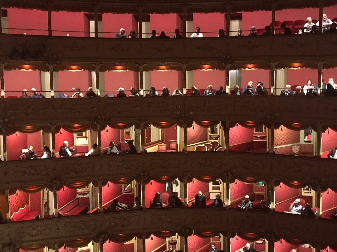 Teatro Sociale-科莫必去景点