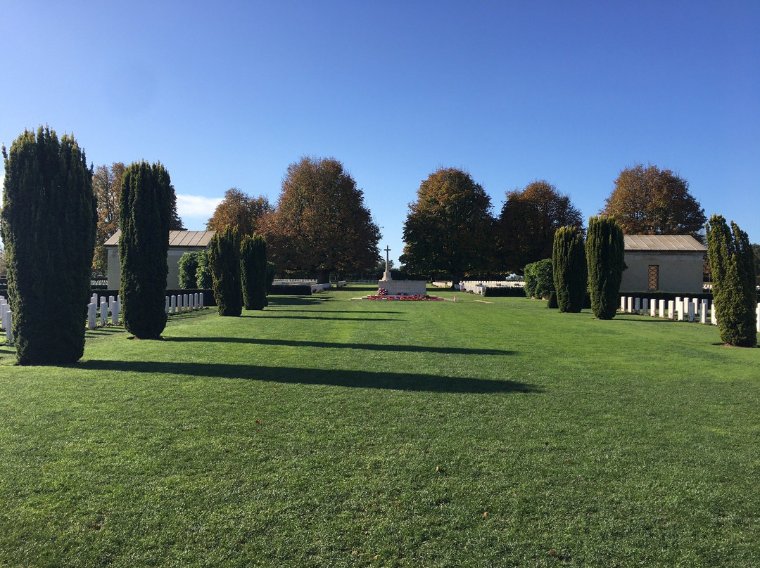 Cimetière Militaire Britannique de Bazenville景点图片