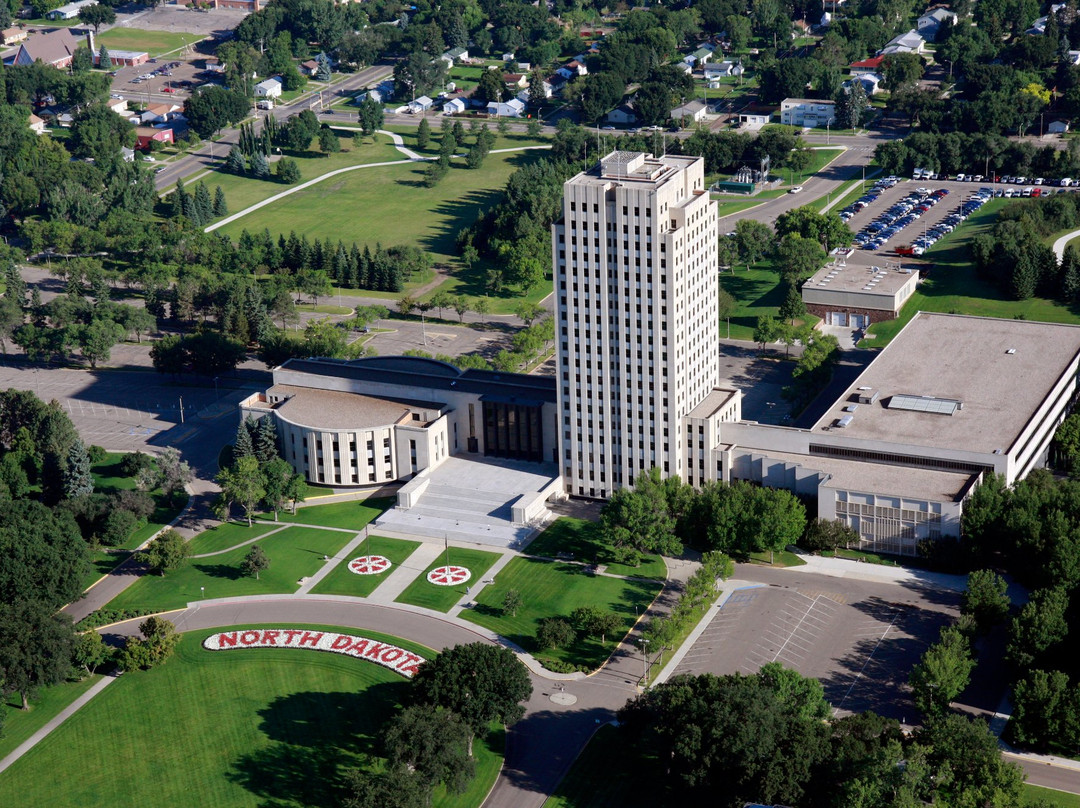 俾斯麦旅游景点-North Dakota State Capitol
