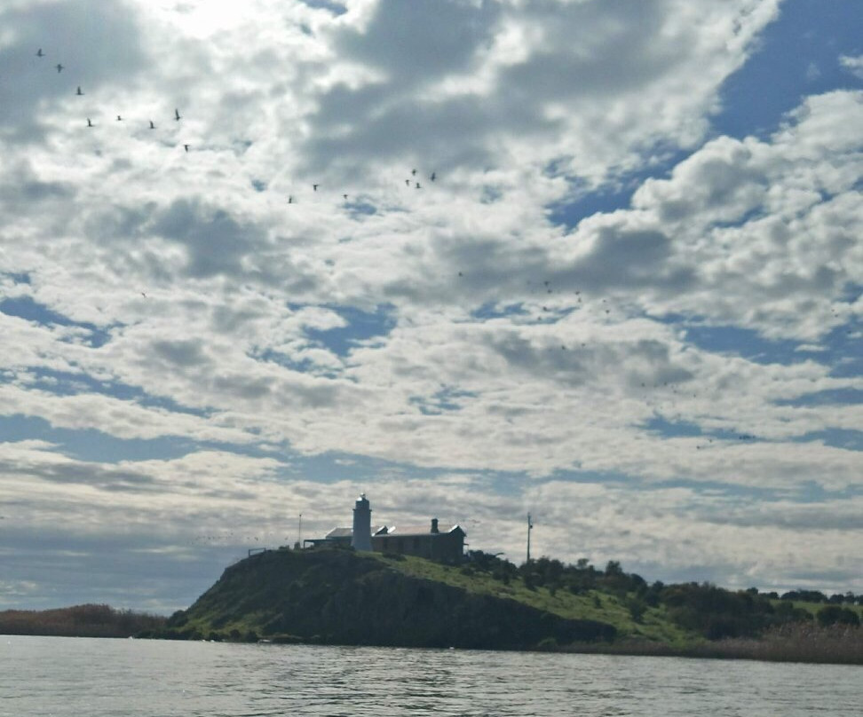 Point Malcolm Lighthouse-Narrung必去景点