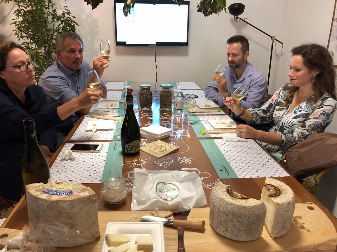 The Cheese Storyteller-Bra必去景点