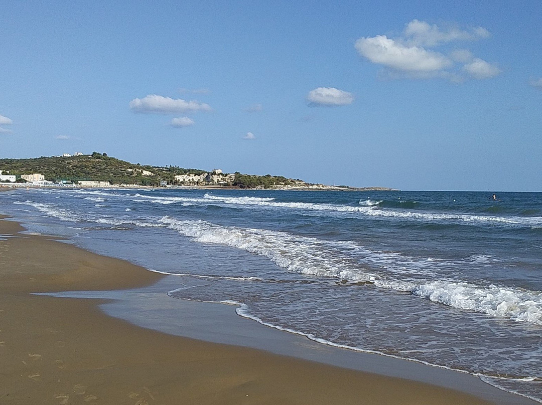 La Bussola Beach景点图片
