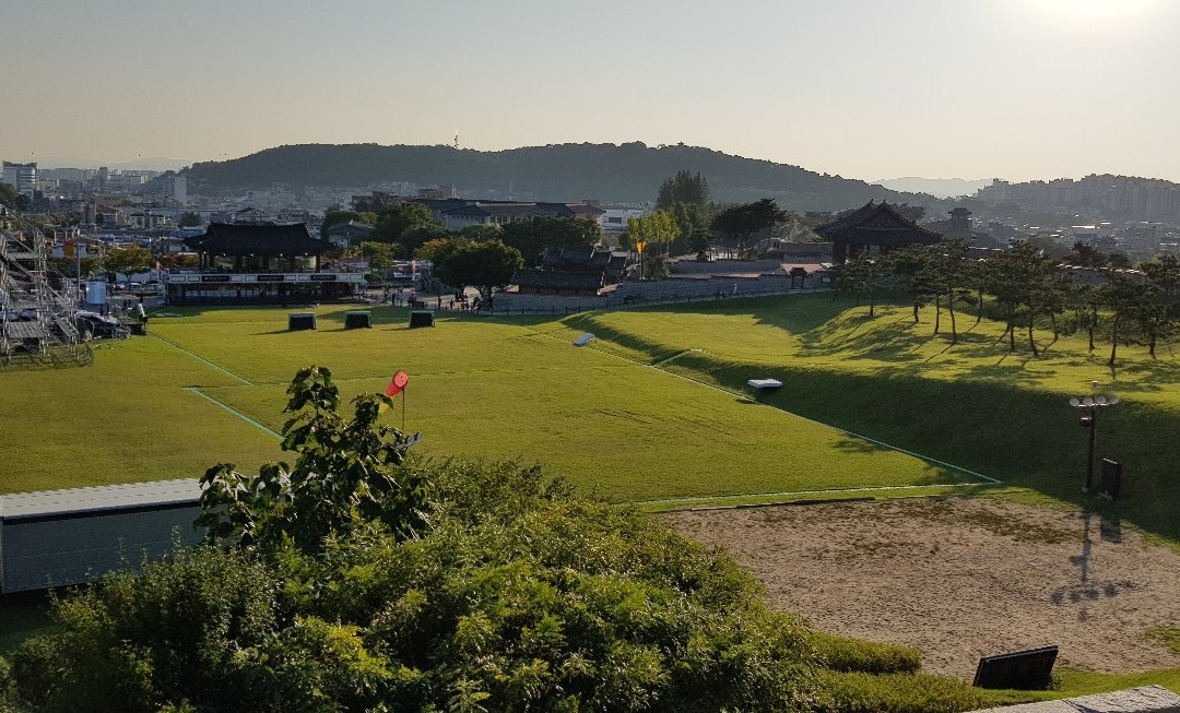 Yeonmudae (Dongjangdae)-水原市必去景点