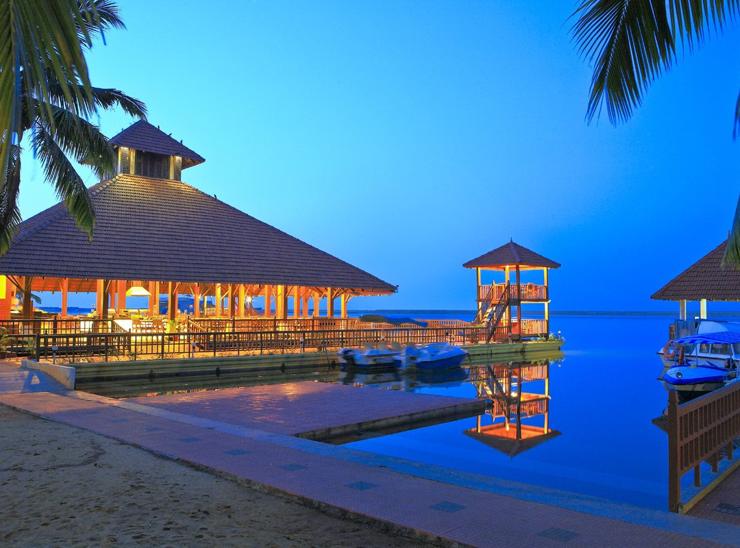 Estuary Sarovar Portico主图