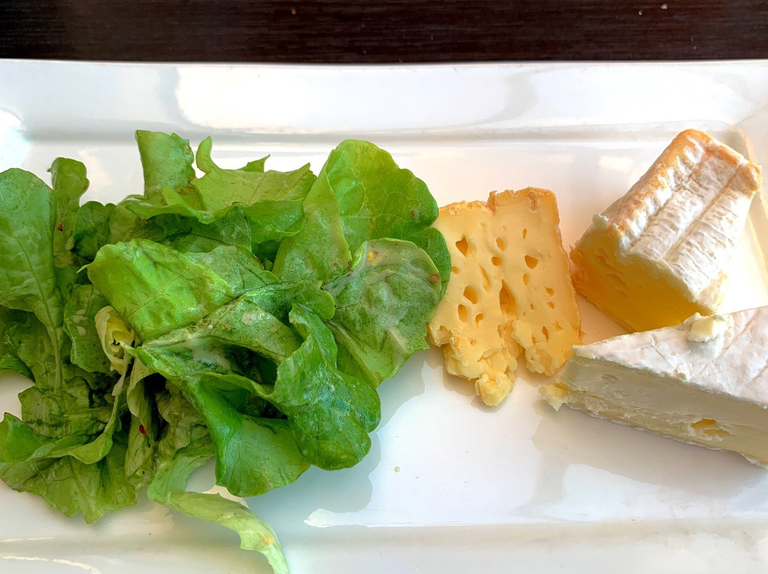 布雷特旅游酒店主图