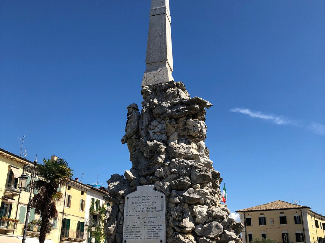 Monumento ai caduti di Lazise景点图片