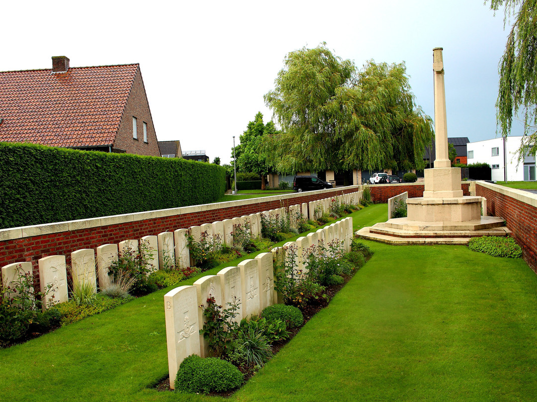 Ledeghem Military Cemetery
