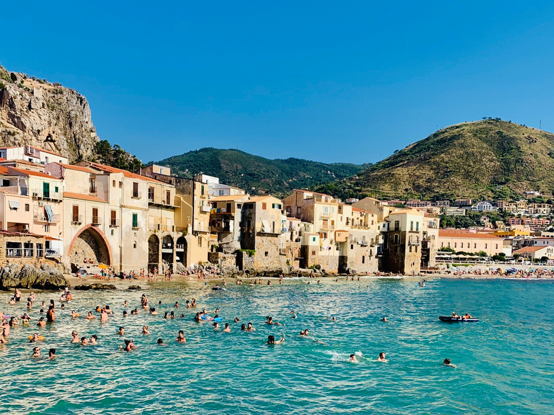 Cefalù coast to coast-切法卢必去景点