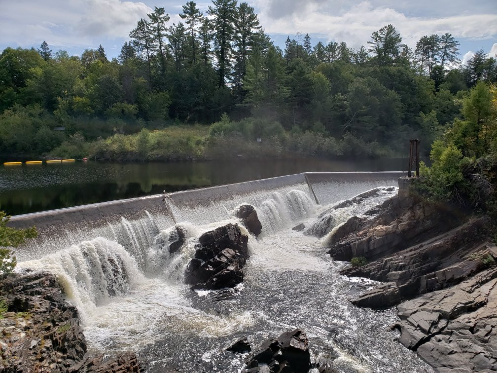 Parc Des Chutes Coulonge-Mansfield-et-Pontefract必去景点