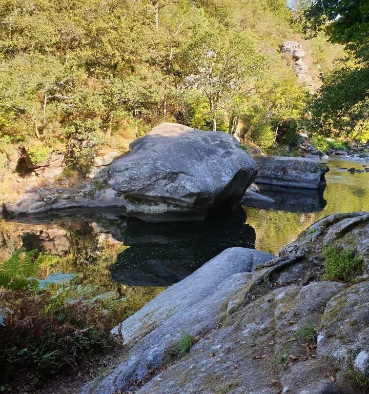 Les Roches Du Diable-Guilligomarc’h必去景点