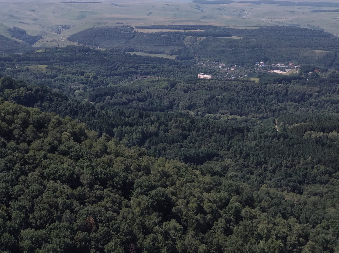 Verkhnyaya Baza Sport Training Center景点图片