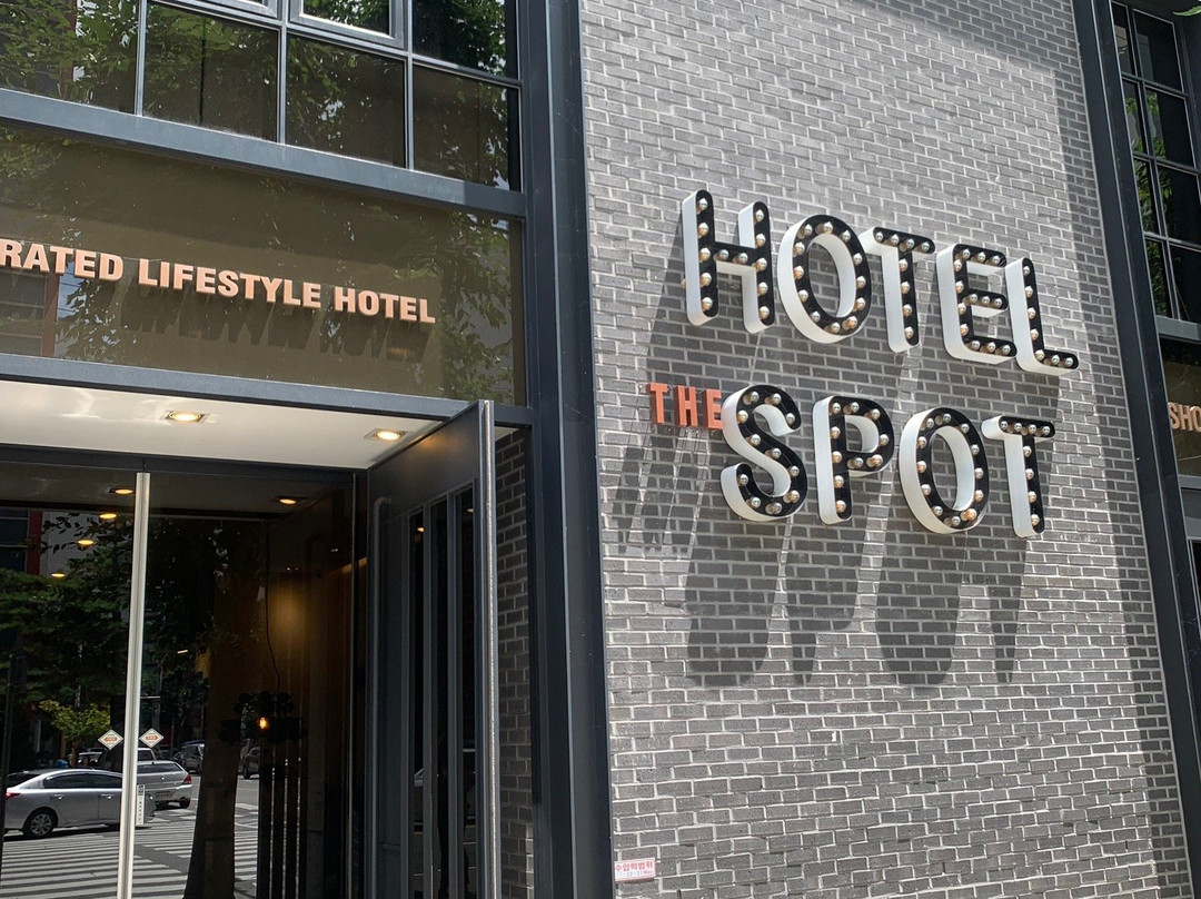 Hotel The Spot主图