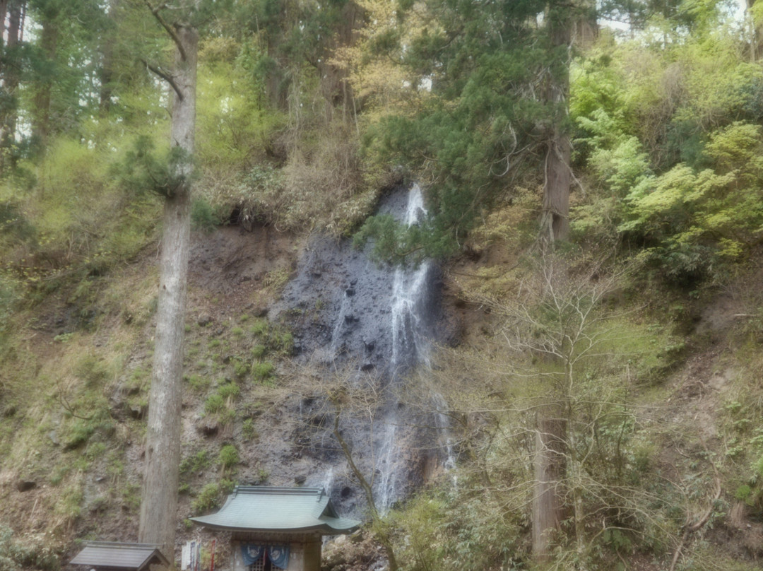 Harai River and Suga Waterfall景点图片