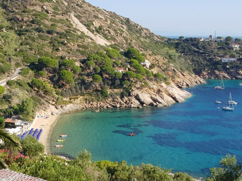 Cala dello Smeraldo-Isola del Giglio必去景点