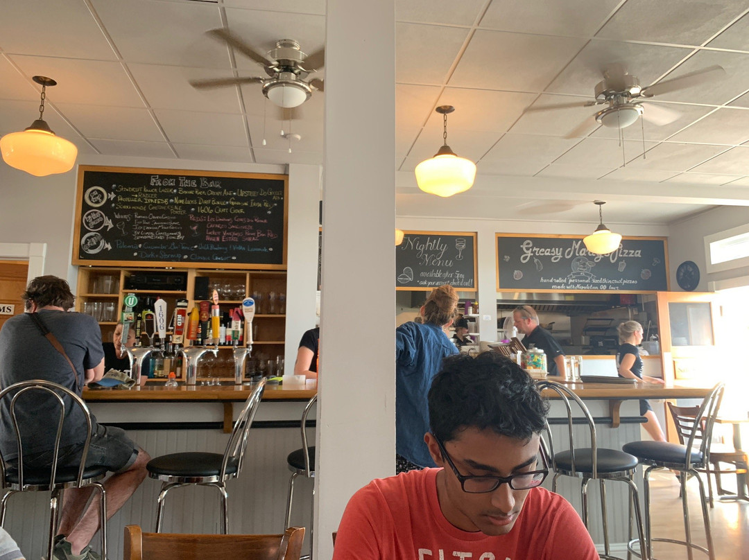 Salt Shaker Deli & Inn主图