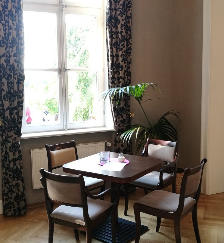 Schloesschen im Kur主图