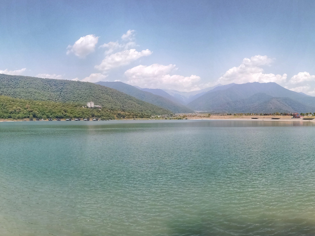 Ilia Lake景点图片